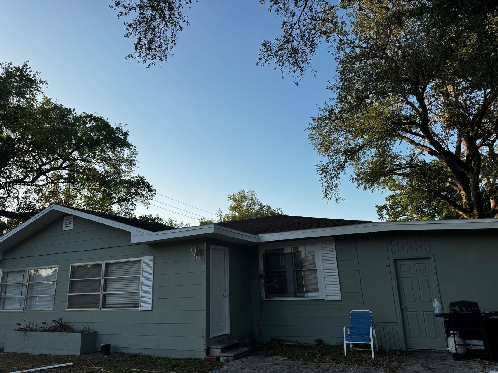 Located in a prime Fort Myers workforce housing area, this fully leased duplex offers immediate income and growth potential. Minutes from Downtown, with access to major employers, shopping, dining, and transit. Each unit is 2BR/1BA and occupied by reliable tenants, producing approx. 7% CAP. Strong rental demand and low vacancy risk.
Highlights:
Fully leased with stable tenants
Approx. 7% CAP rate
Close to employment hubs and amenities
Motivated seller
Solid opportunity for investors seeking steady cash flow in a high-demand market.