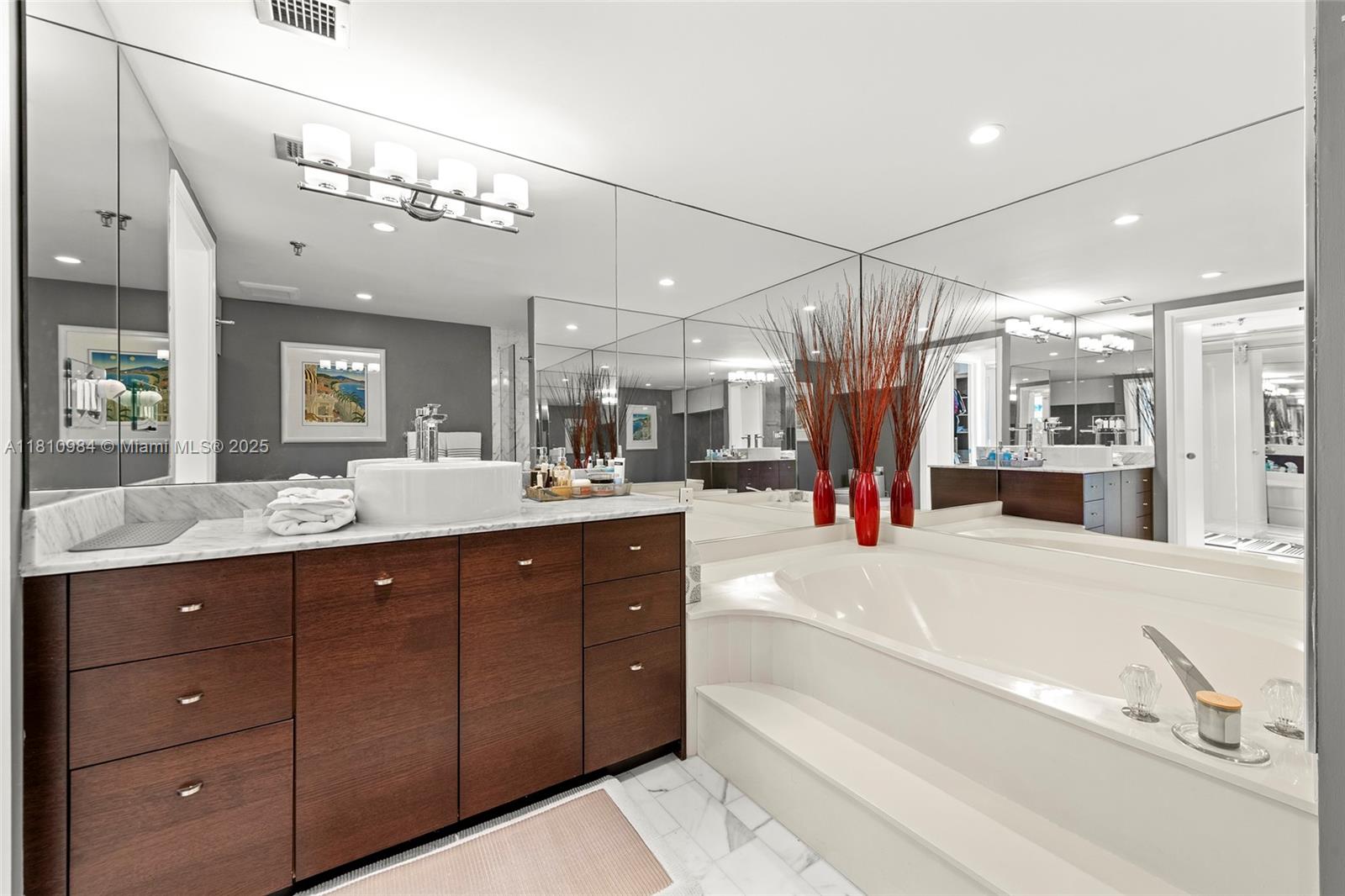 NINE ISLAND AVENUE CONDO - Residential