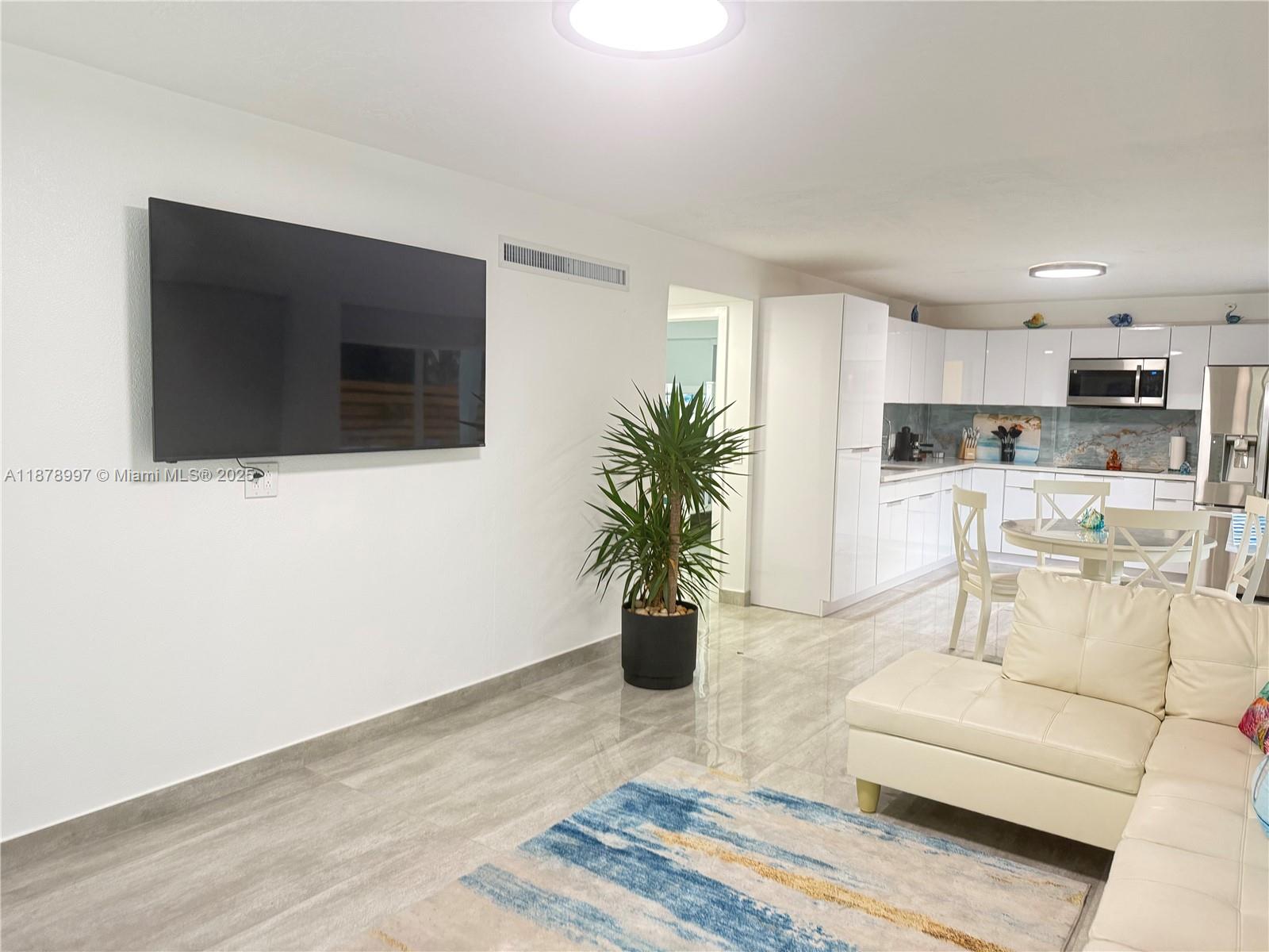 LARGO SOUND PARK - Residential