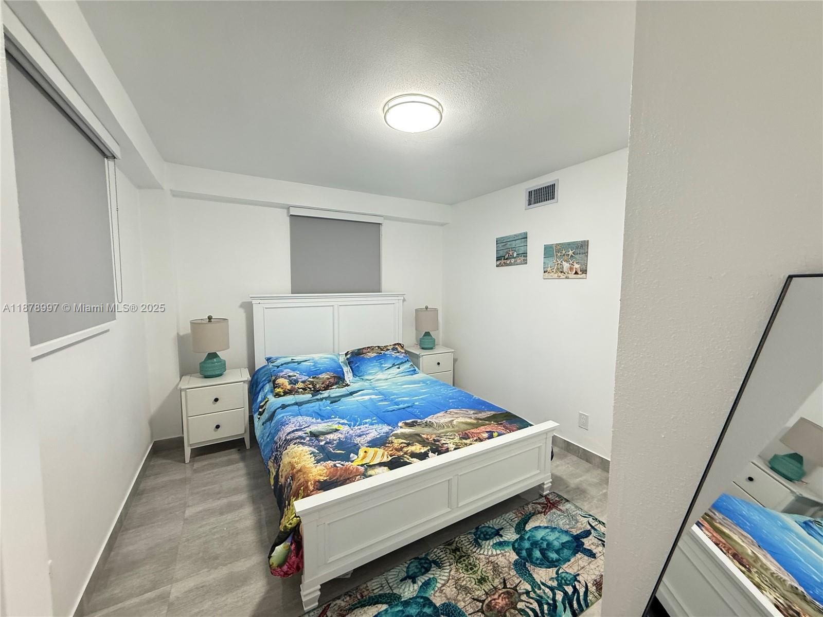 LARGO SOUND PARK - Residential