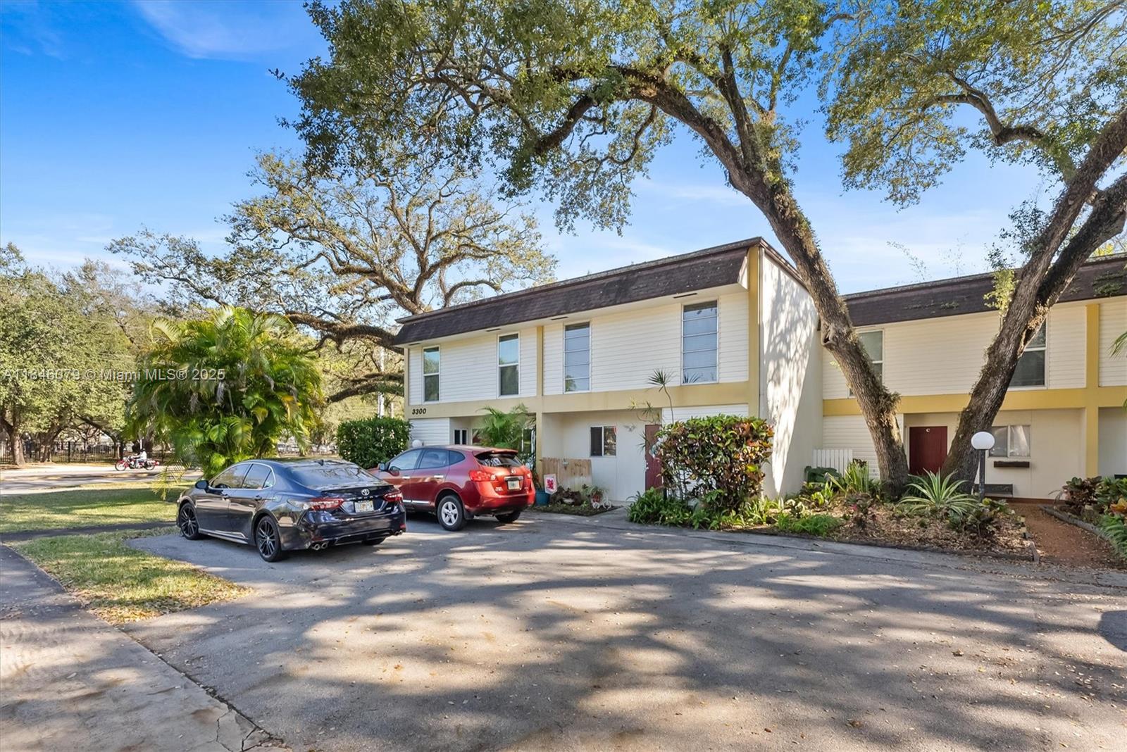 Welcome to your spacious two story 3 beds 3 baths home with large garden. Located in the heart of Hollywood steps away from the famous TY park in Hollywood. Great, quiet community to take nice long walks in. Close to shopping, restaurants, doctors office, schools, and houses of worship. Roof was recently replaced. No assessments. Can lease immediately. Beach is a 15 minutes drive.