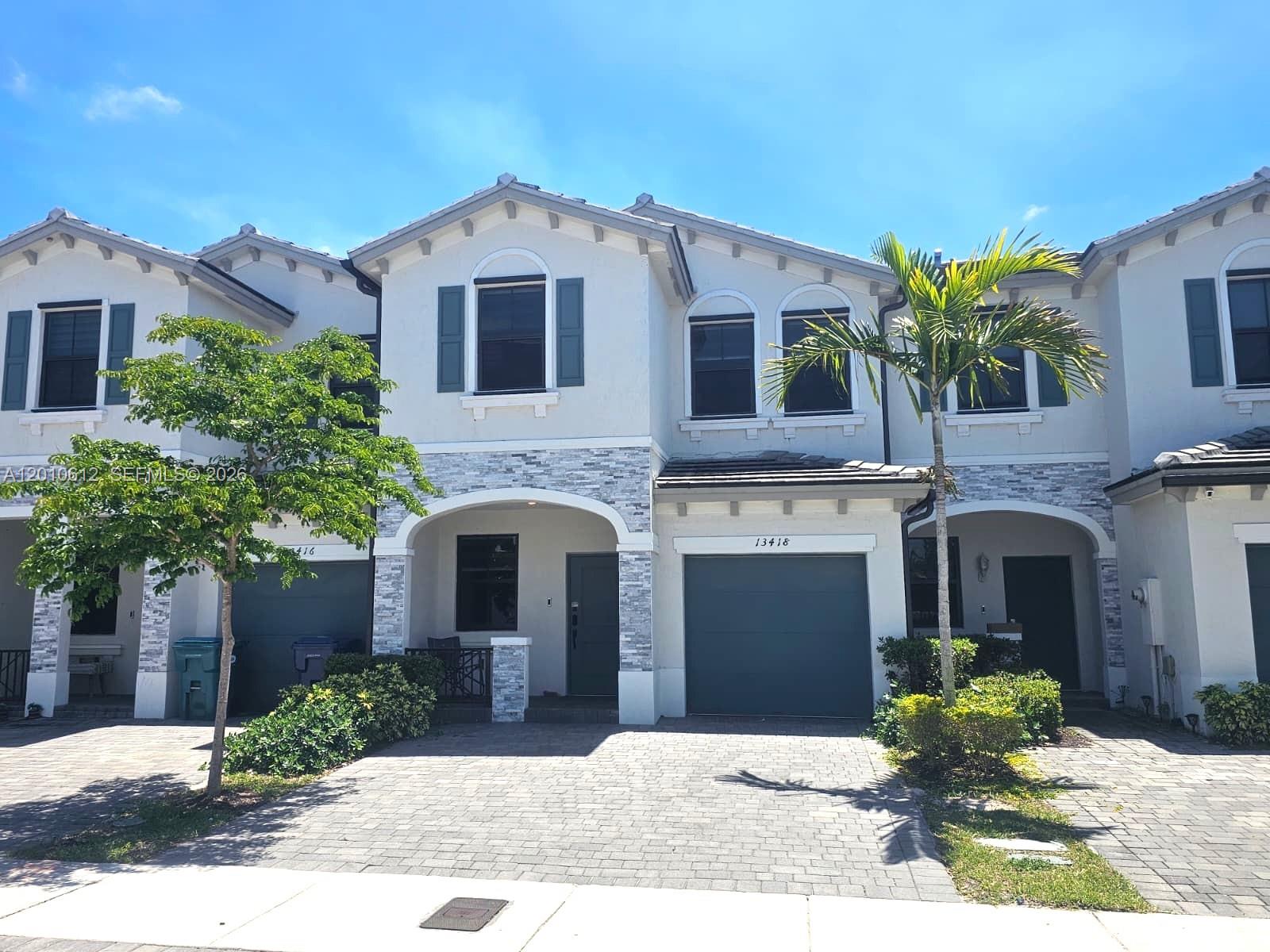 PINE ISLE - Residential