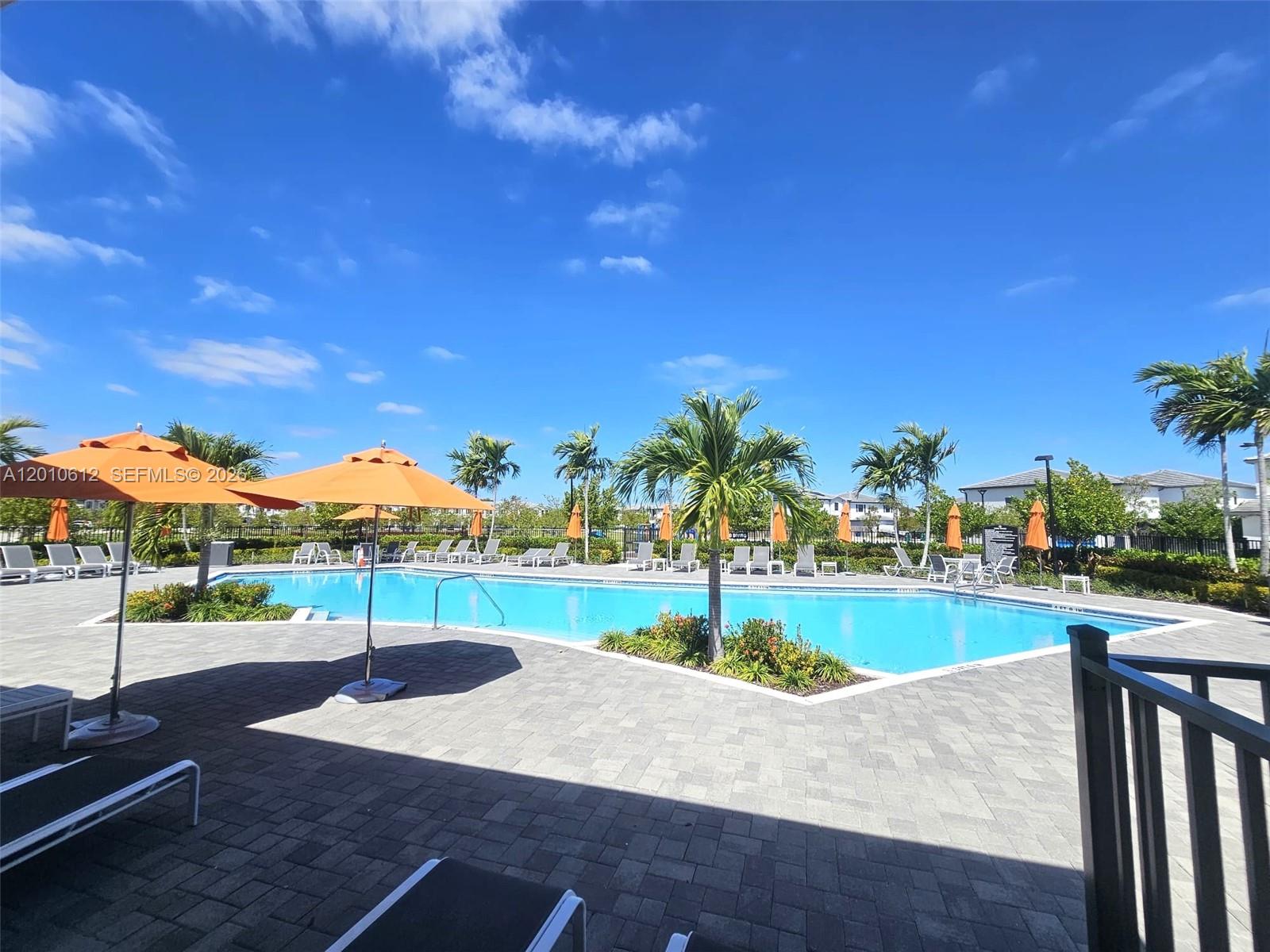 PINE ISLE - Residential