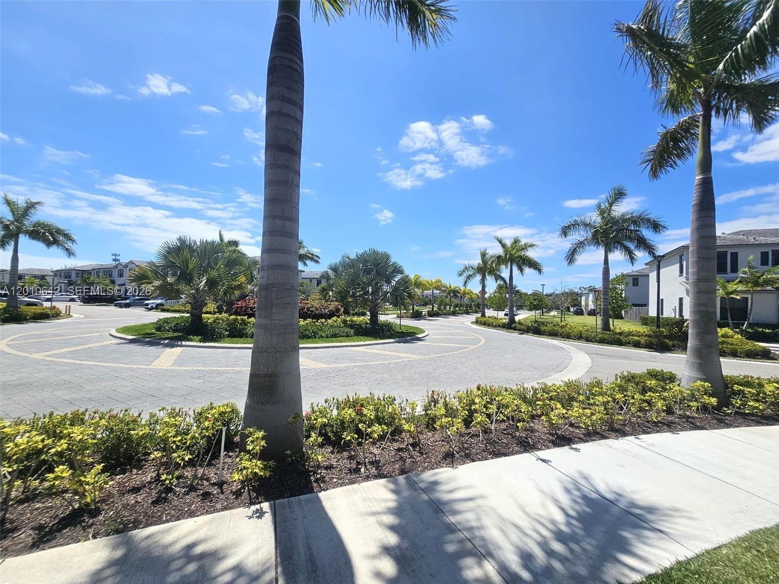 PINE ISLE - Residential