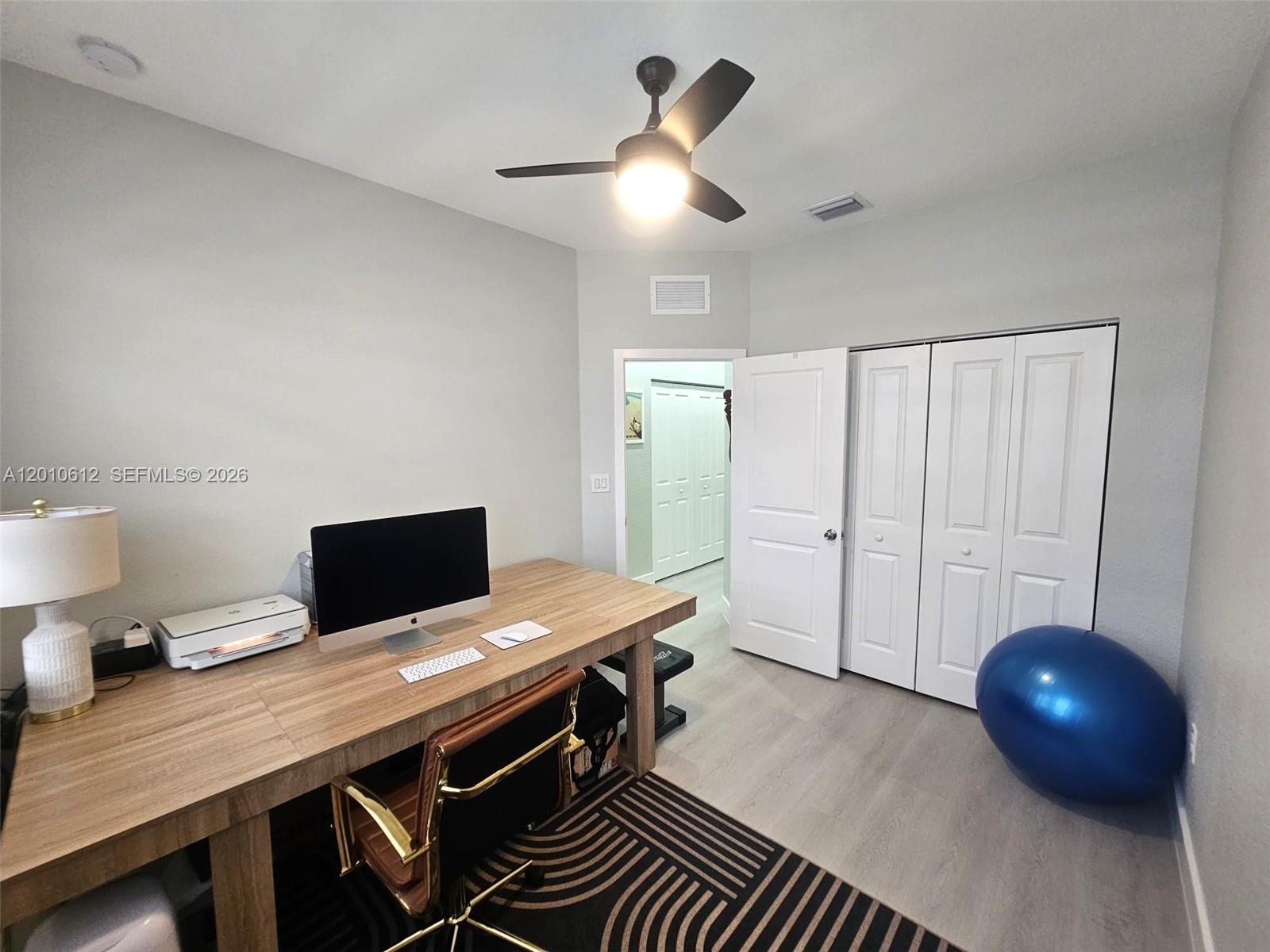 PINE ISLE - Residential