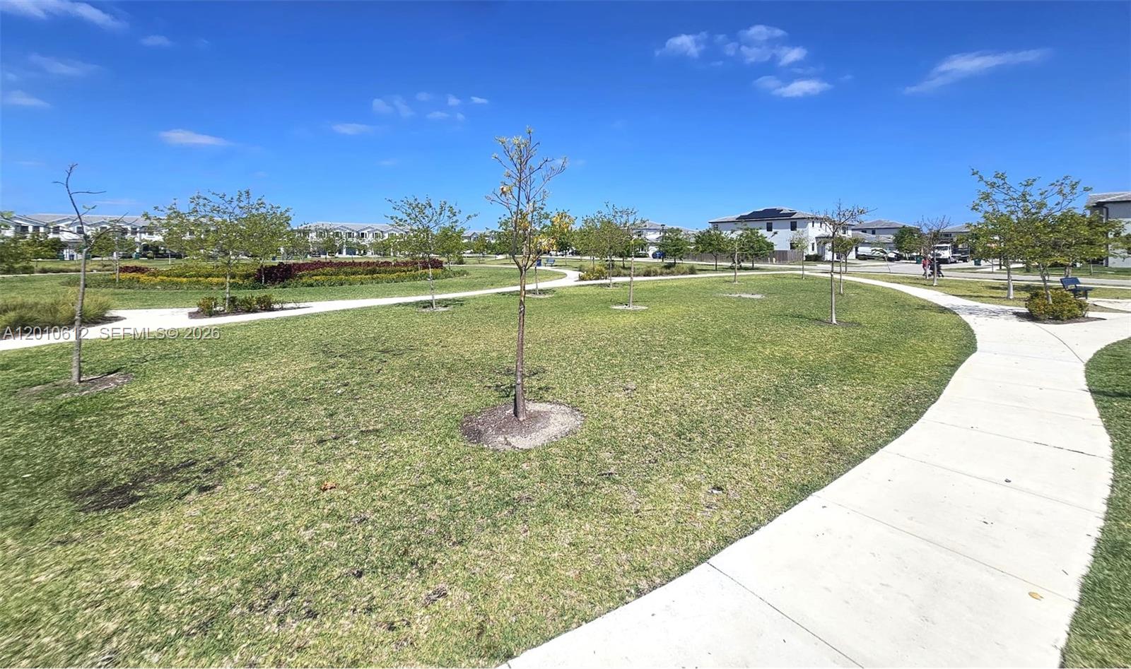 PINE ISLE - Residential