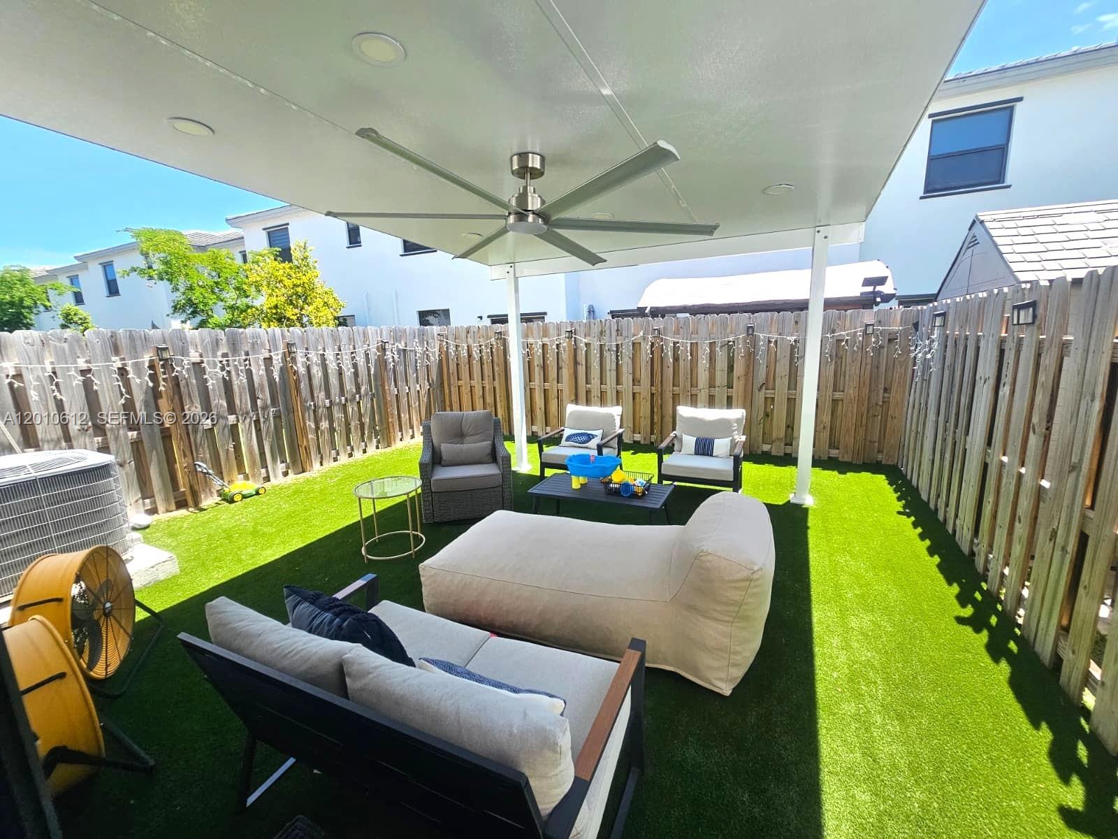 PINE ISLE - Residential