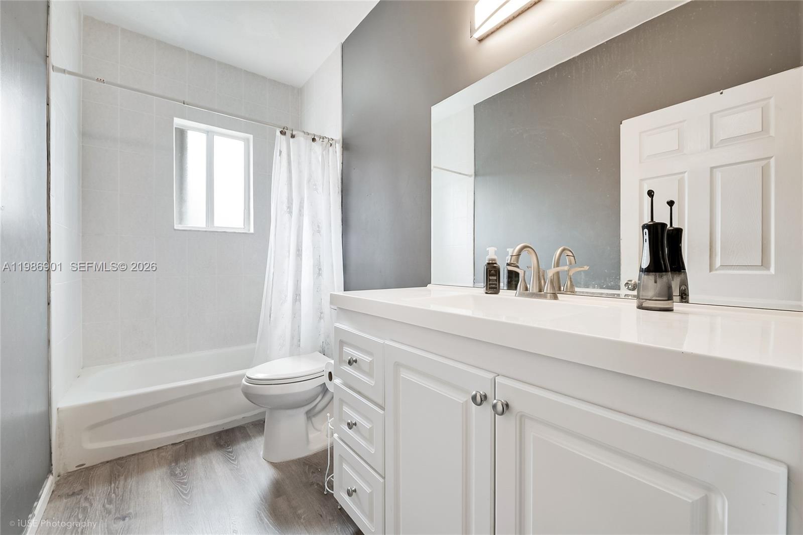 EMILIOS PLACE AT OASIS - Residential