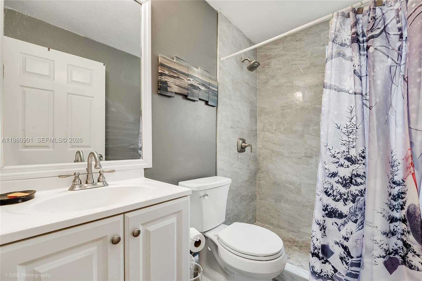 EMILIOS PLACE AT OASIS - Residential