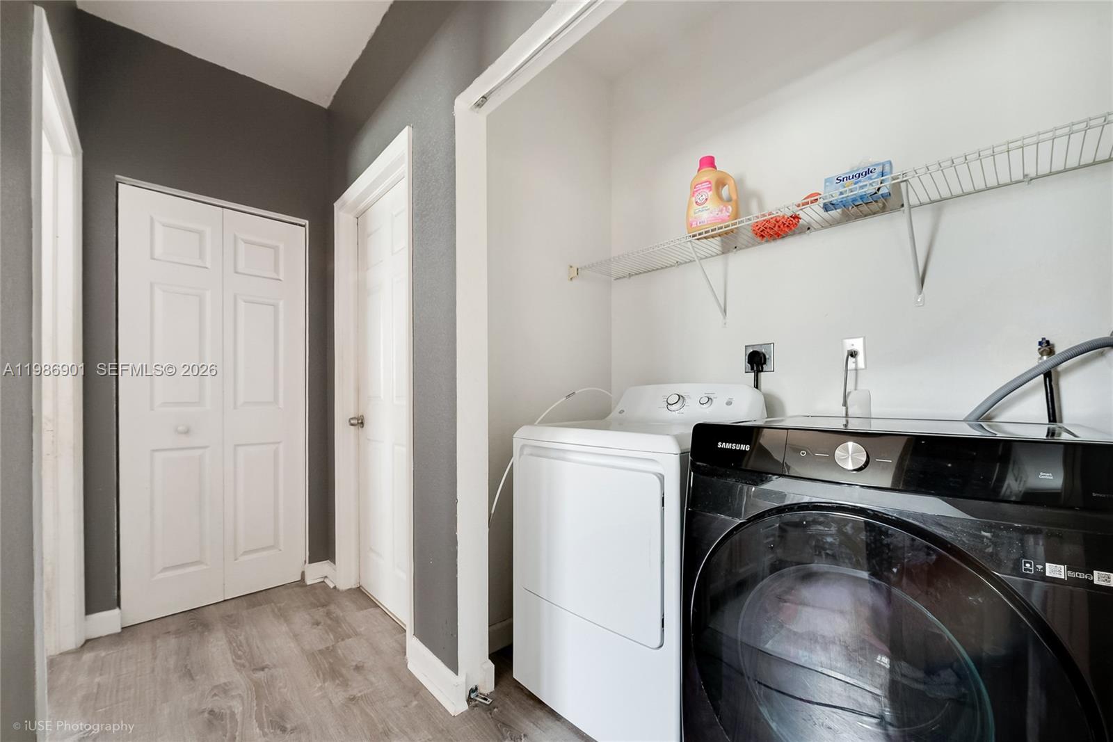 EMILIOS PLACE AT OASIS - Residential