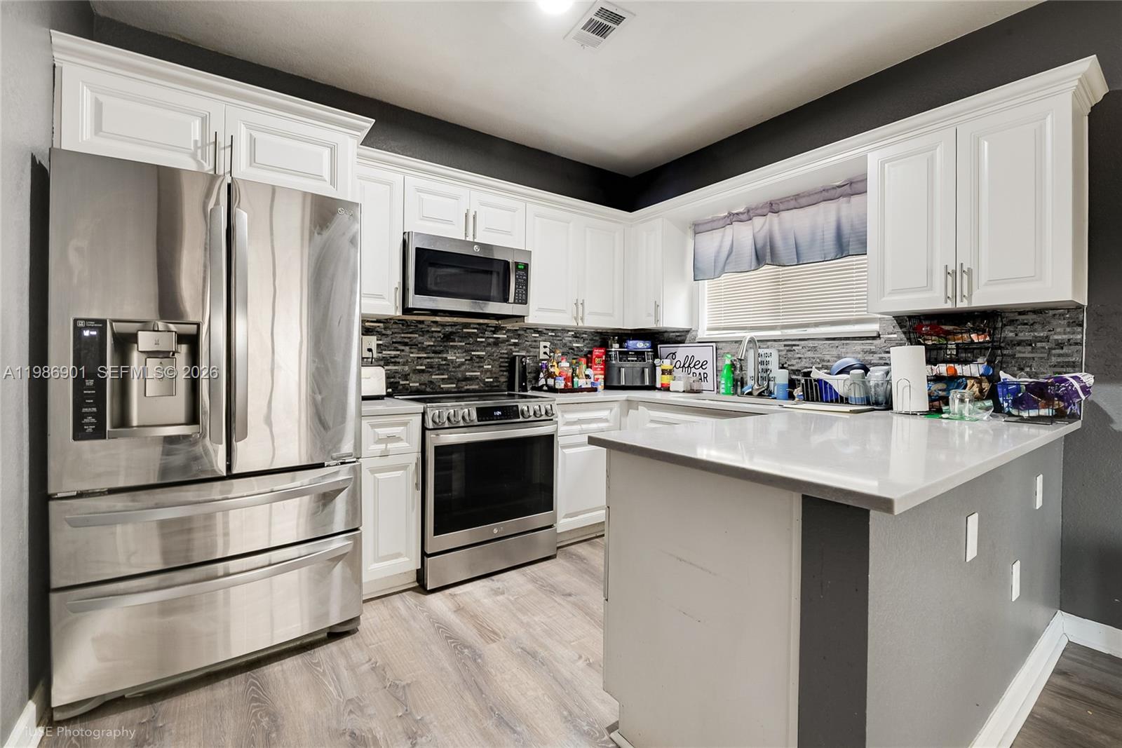 EMILIOS PLACE AT OASIS - Residential