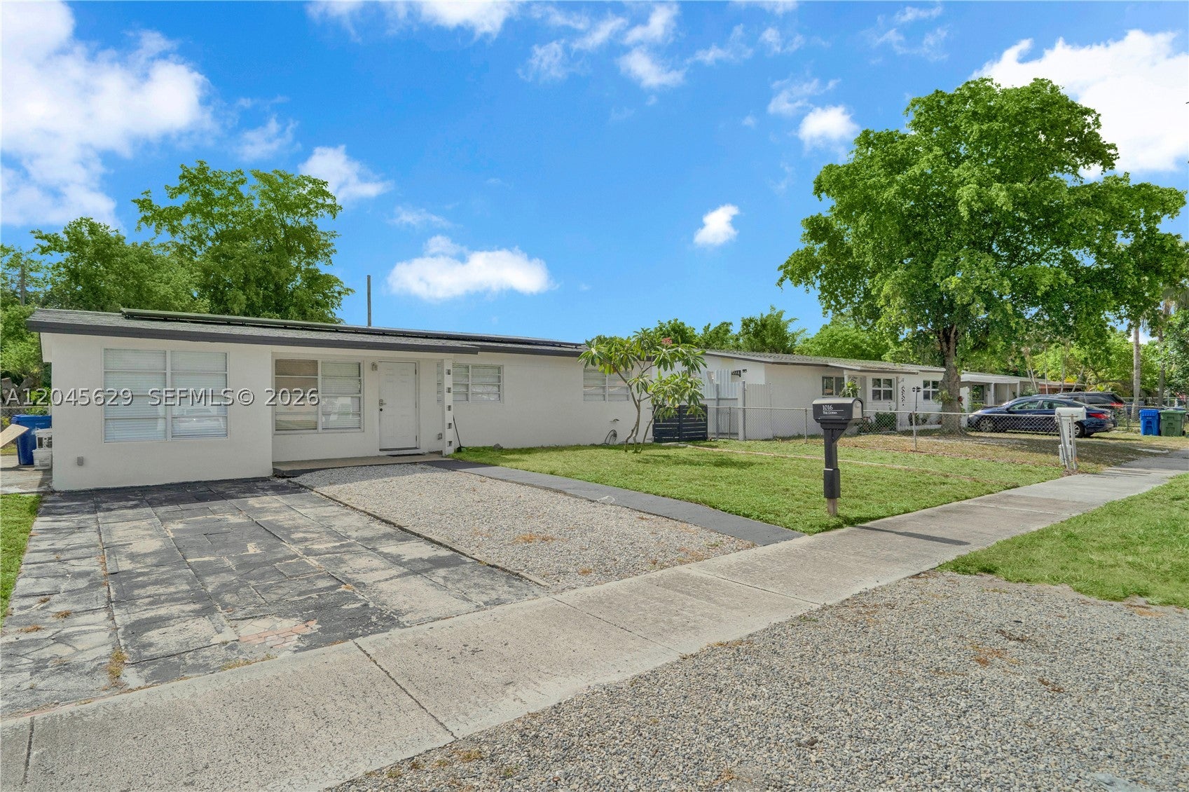 1016 SW 22nd Ter