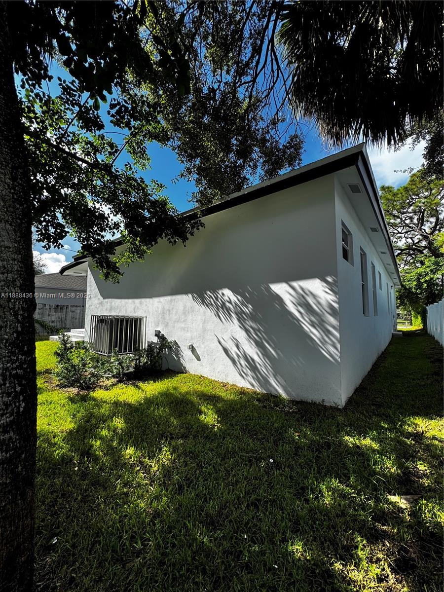 FRANKLIN PARK - Residential Lease