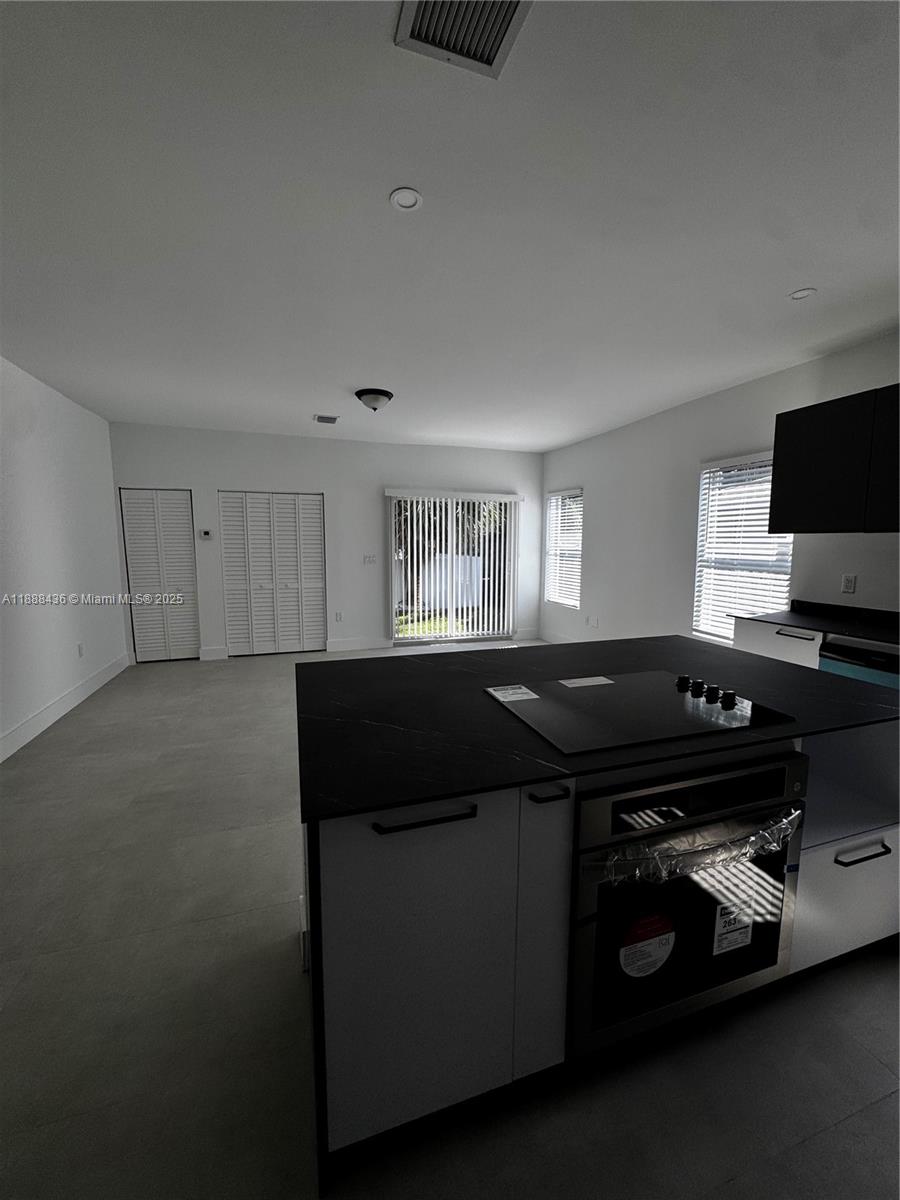 FRANKLIN PARK - Residential Lease