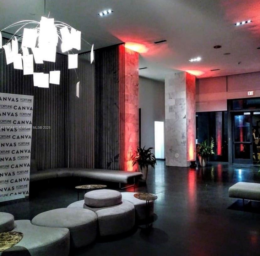 CANVAS CONDO - Residential