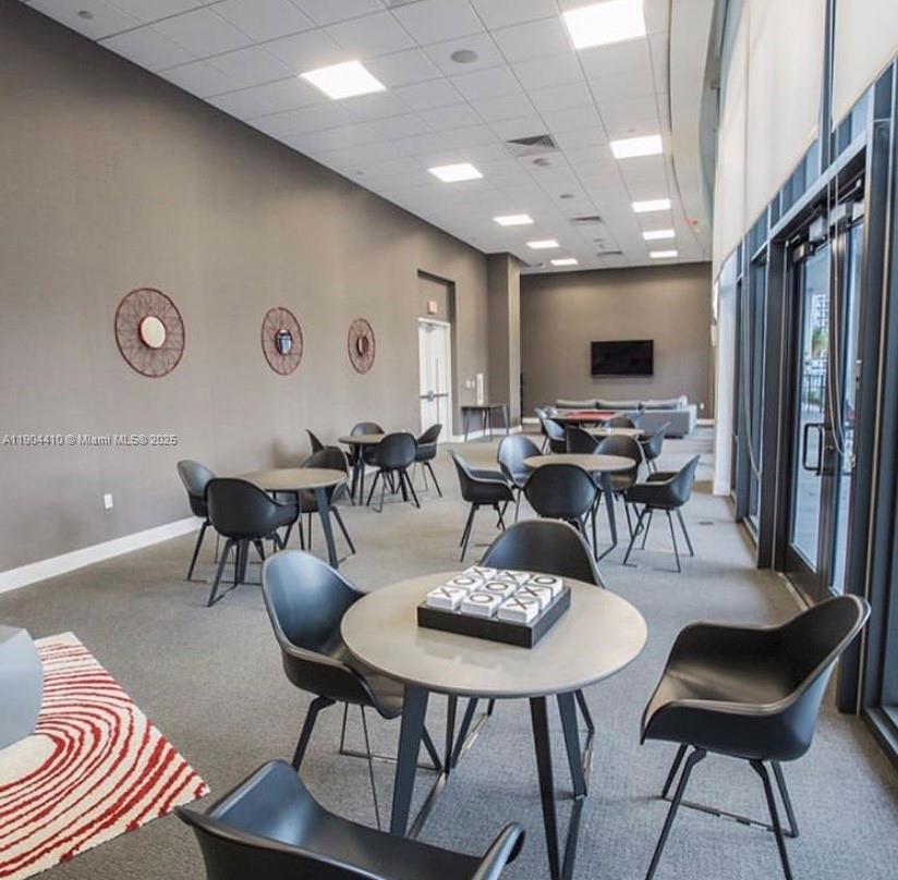 CANVAS CONDO - Residential