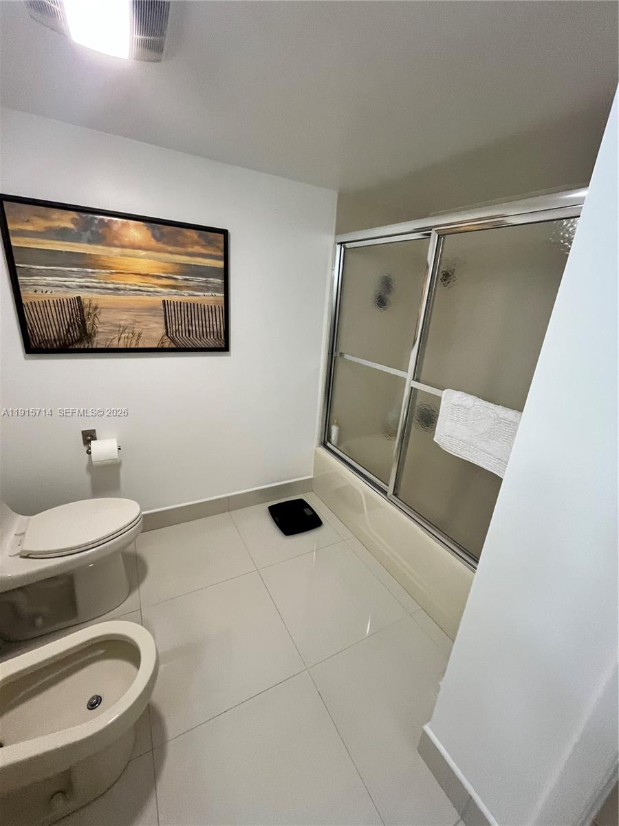 ANCHOR BAY CLUB CONDO - Residential