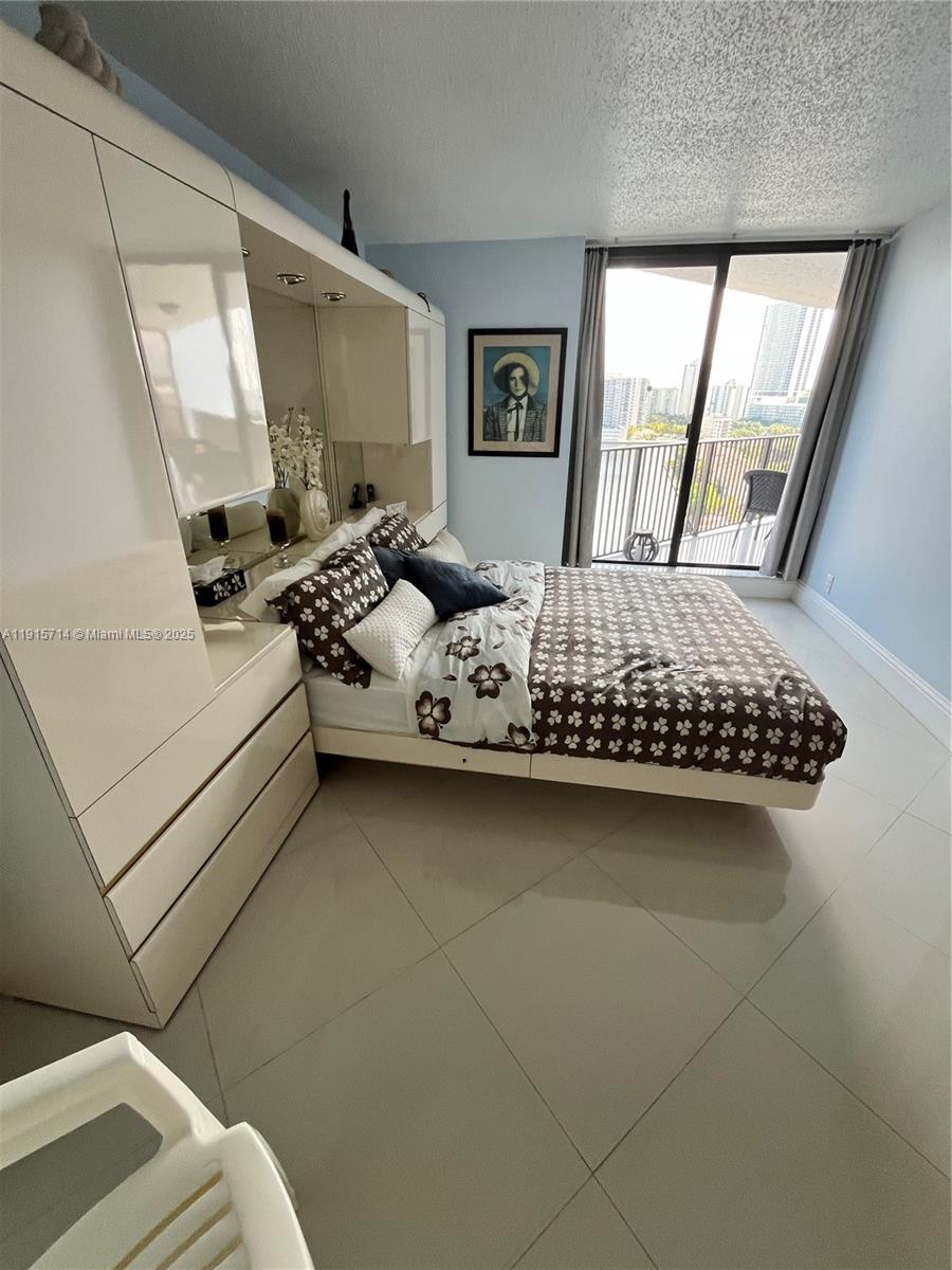 ANCHOR BAY CLUB CONDO - Residential