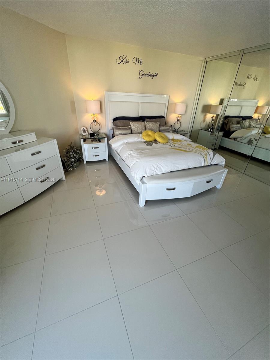 ANCHOR BAY CLUB CONDO - Residential