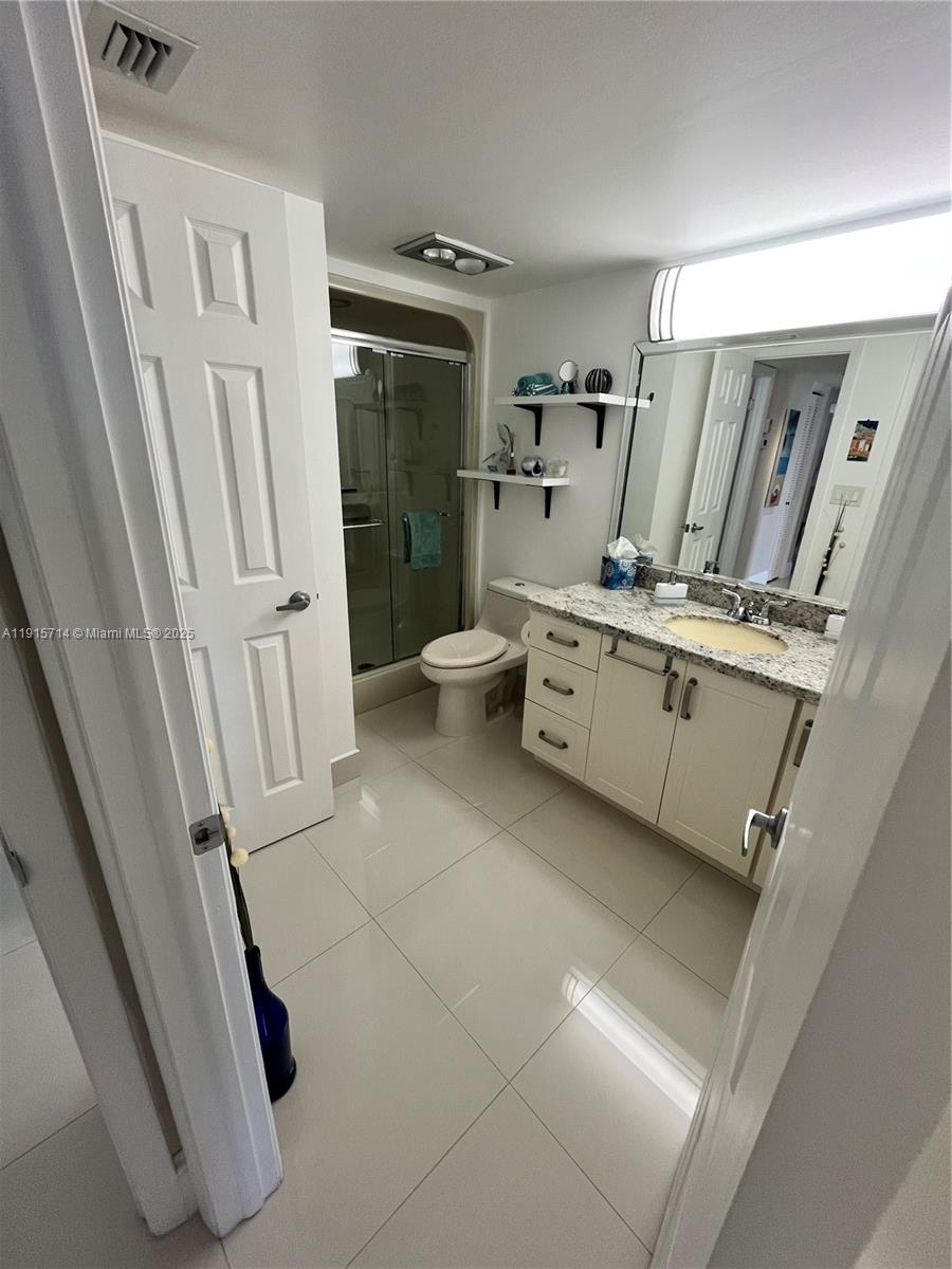 ANCHOR BAY CLUB CONDO - Residential