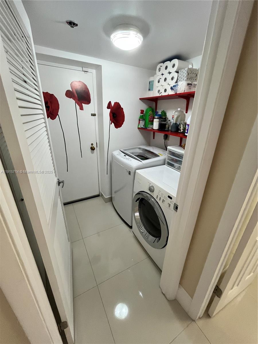 ANCHOR BAY CLUB CONDO - Residential