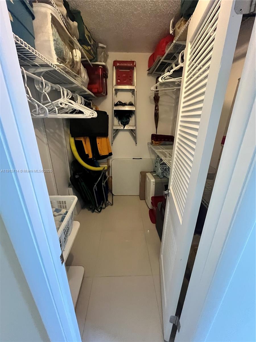 ANCHOR BAY CLUB CONDO - Residential