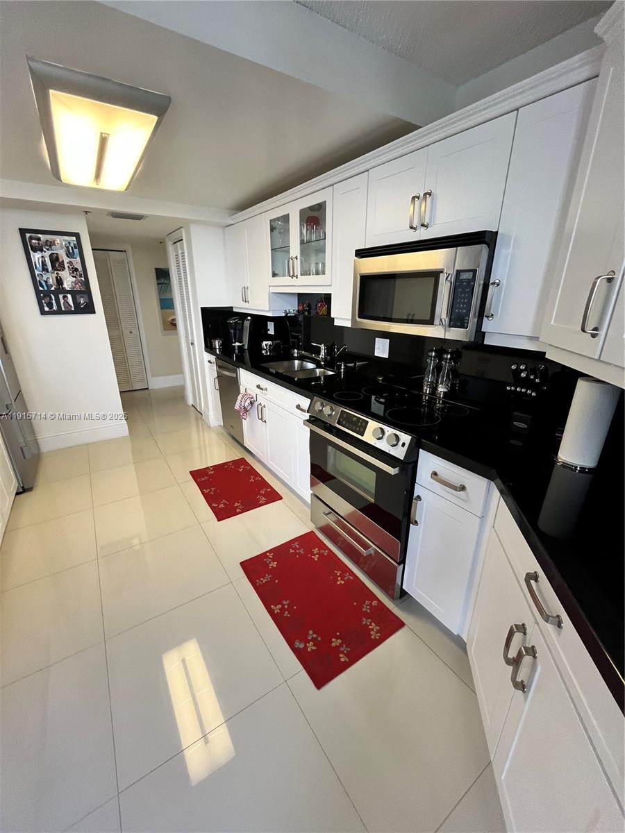 ANCHOR BAY CLUB CONDO - Residential