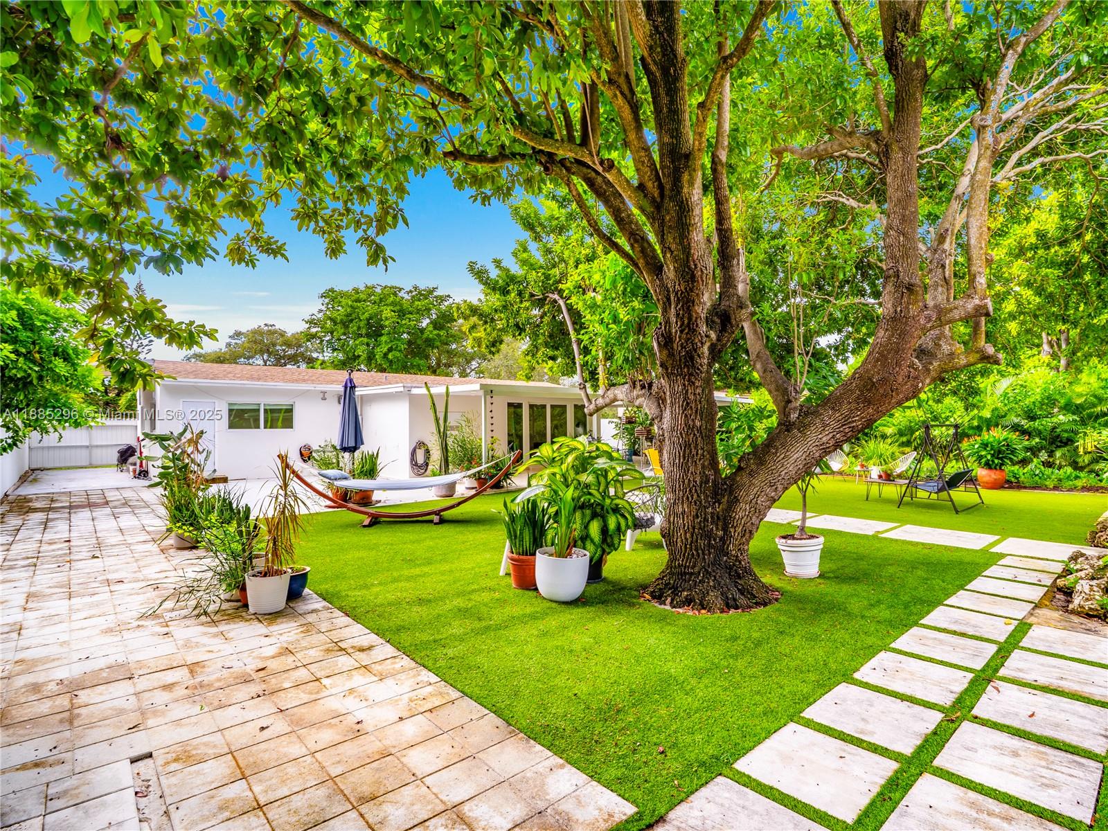 HILLSIDE - Residential Lease