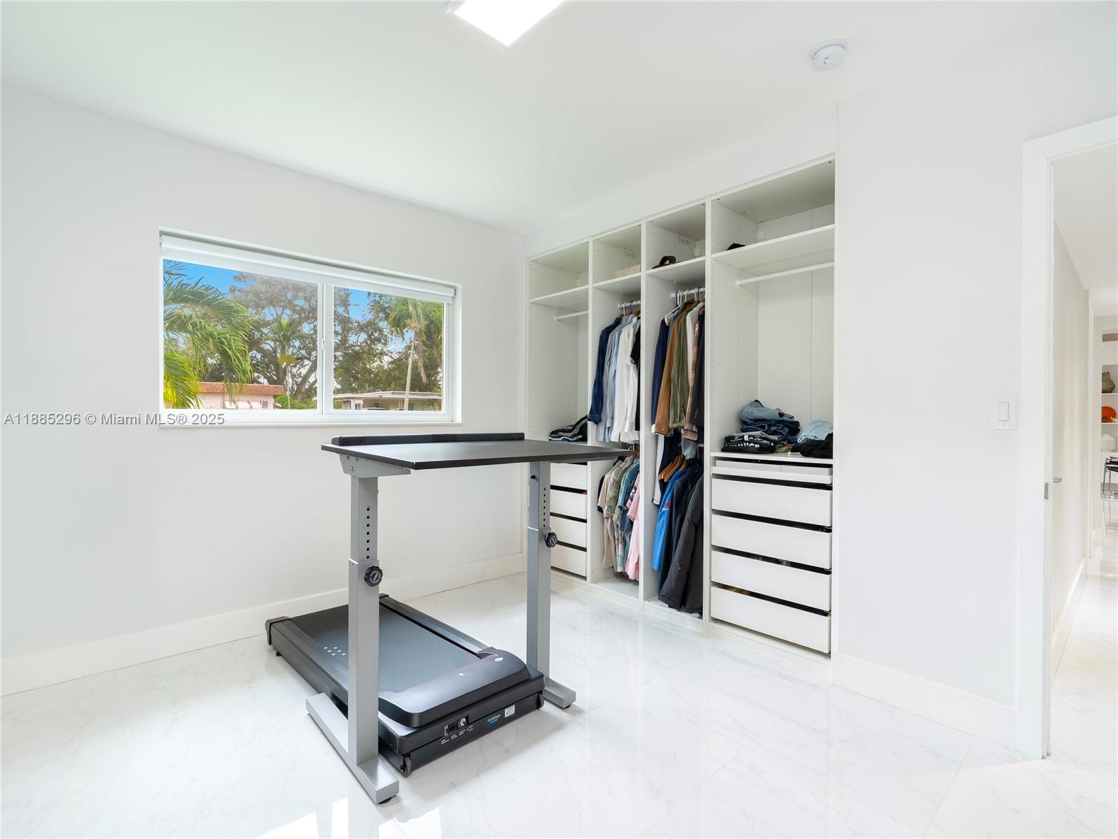 HILLSIDE - Residential Lease