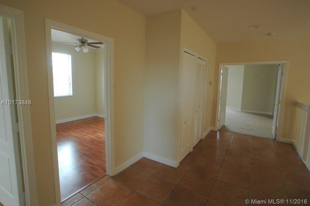 Nautica 164-36 B - Residential