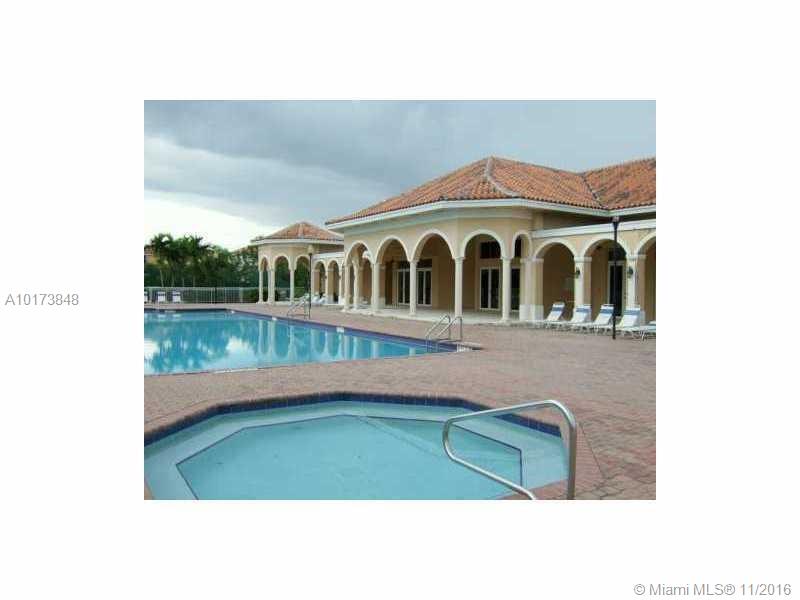 Nautica 164-36 B - Residential