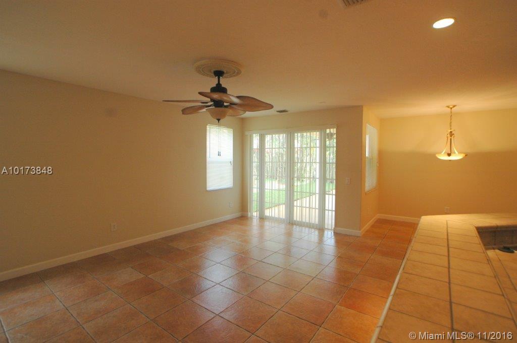 Nautica 164-36 B - Residential