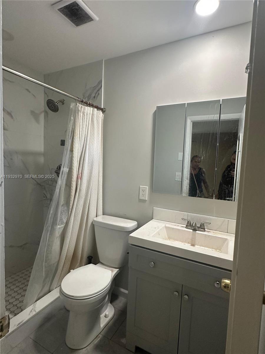 CORAL RIDGE ISLES - Residential Income