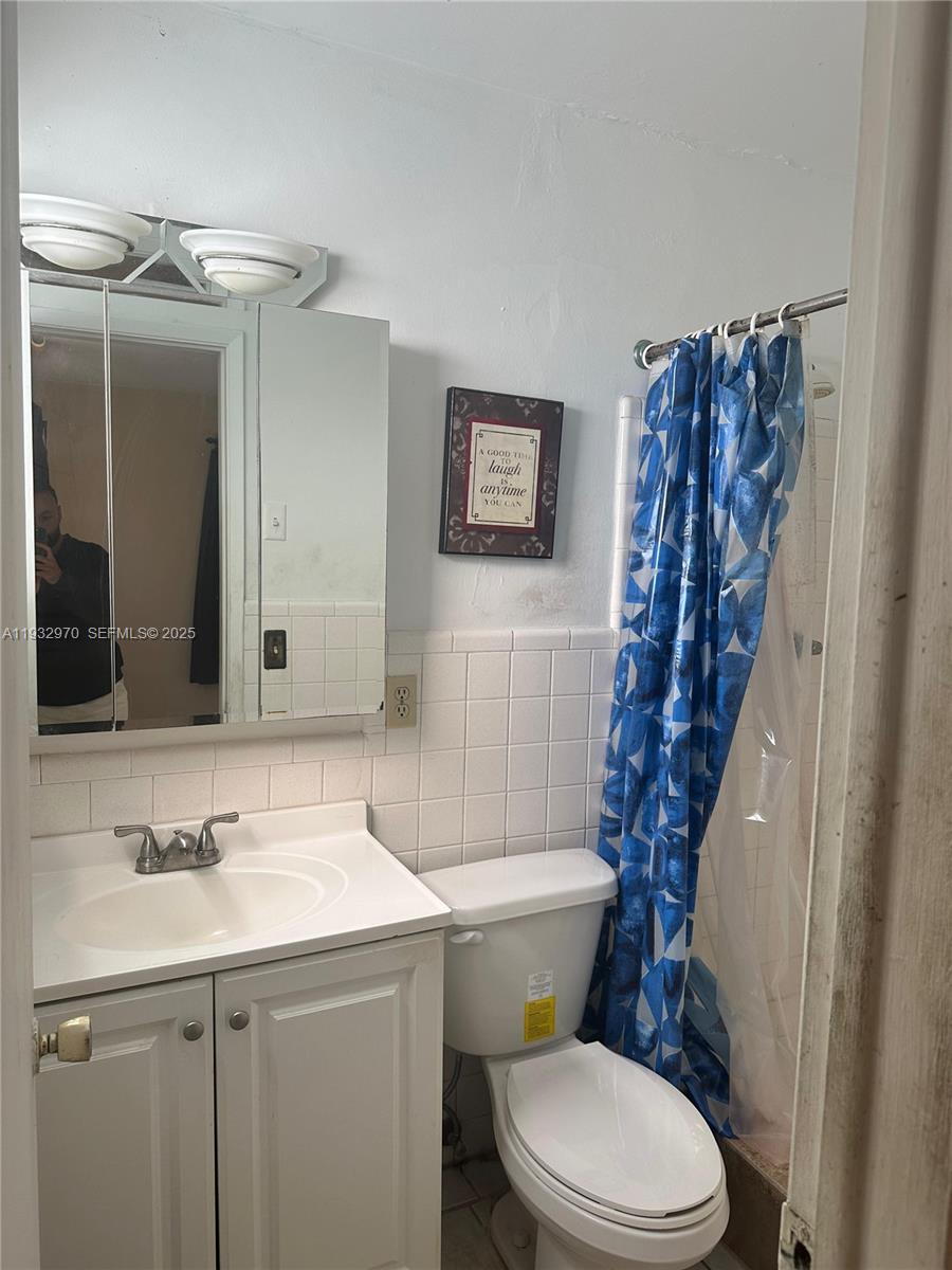 CORAL RIDGE ISLES - Residential Income