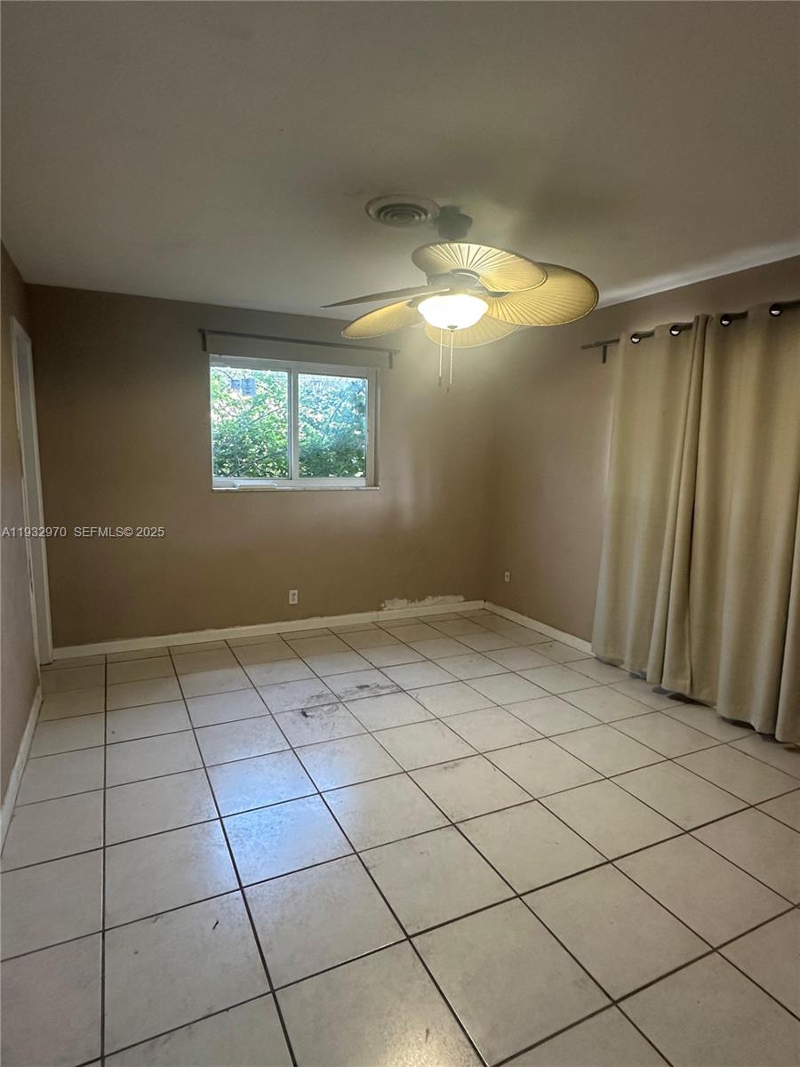 CORAL RIDGE ISLES - Residential Income