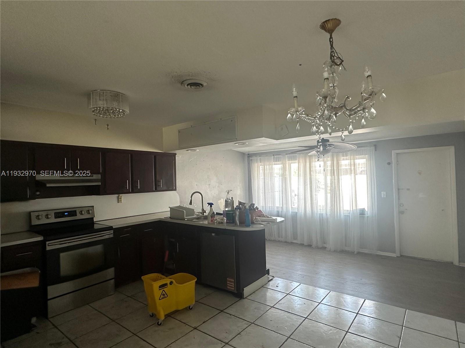 CORAL RIDGE ISLES - Residential Income