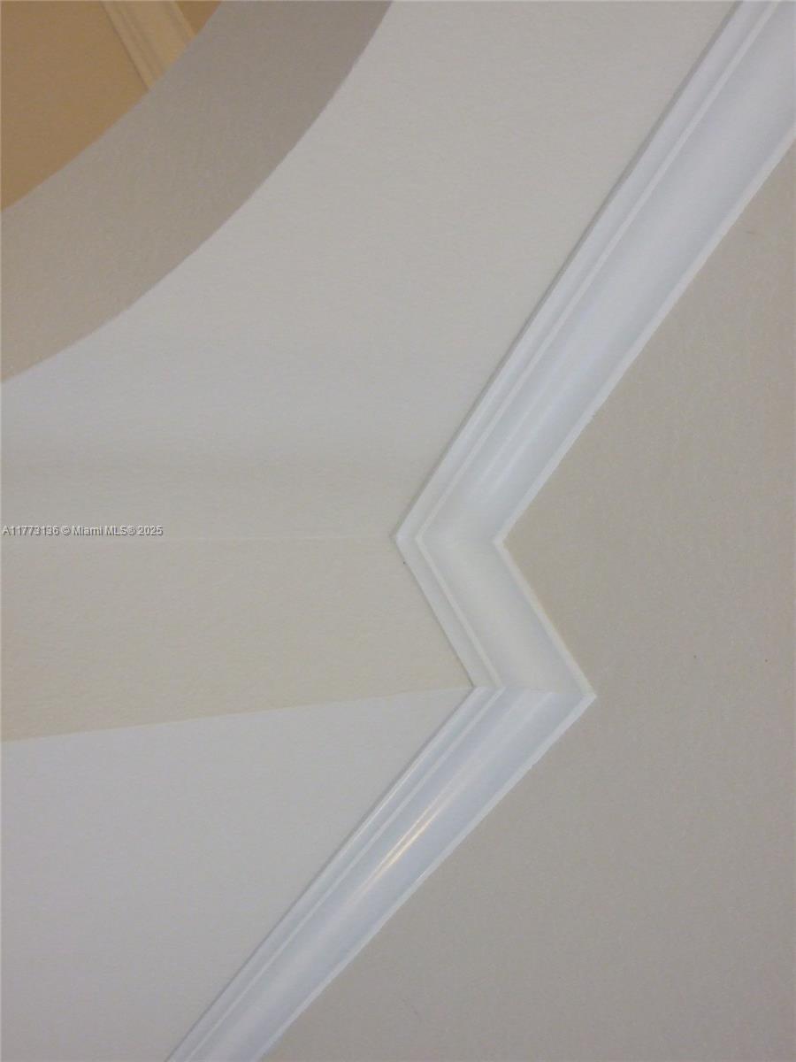 Escada Townvillas - Residential