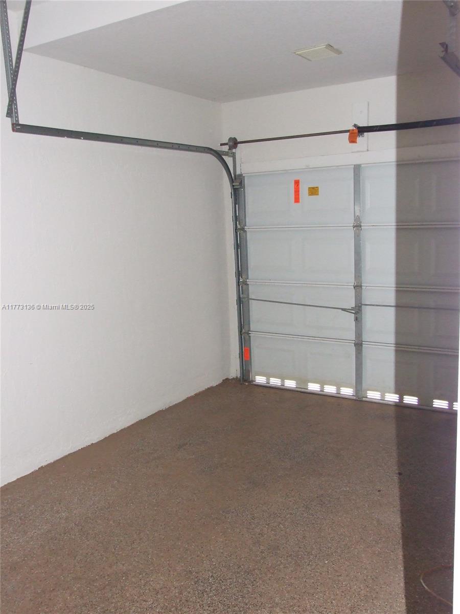 Escada Townvillas - Residential