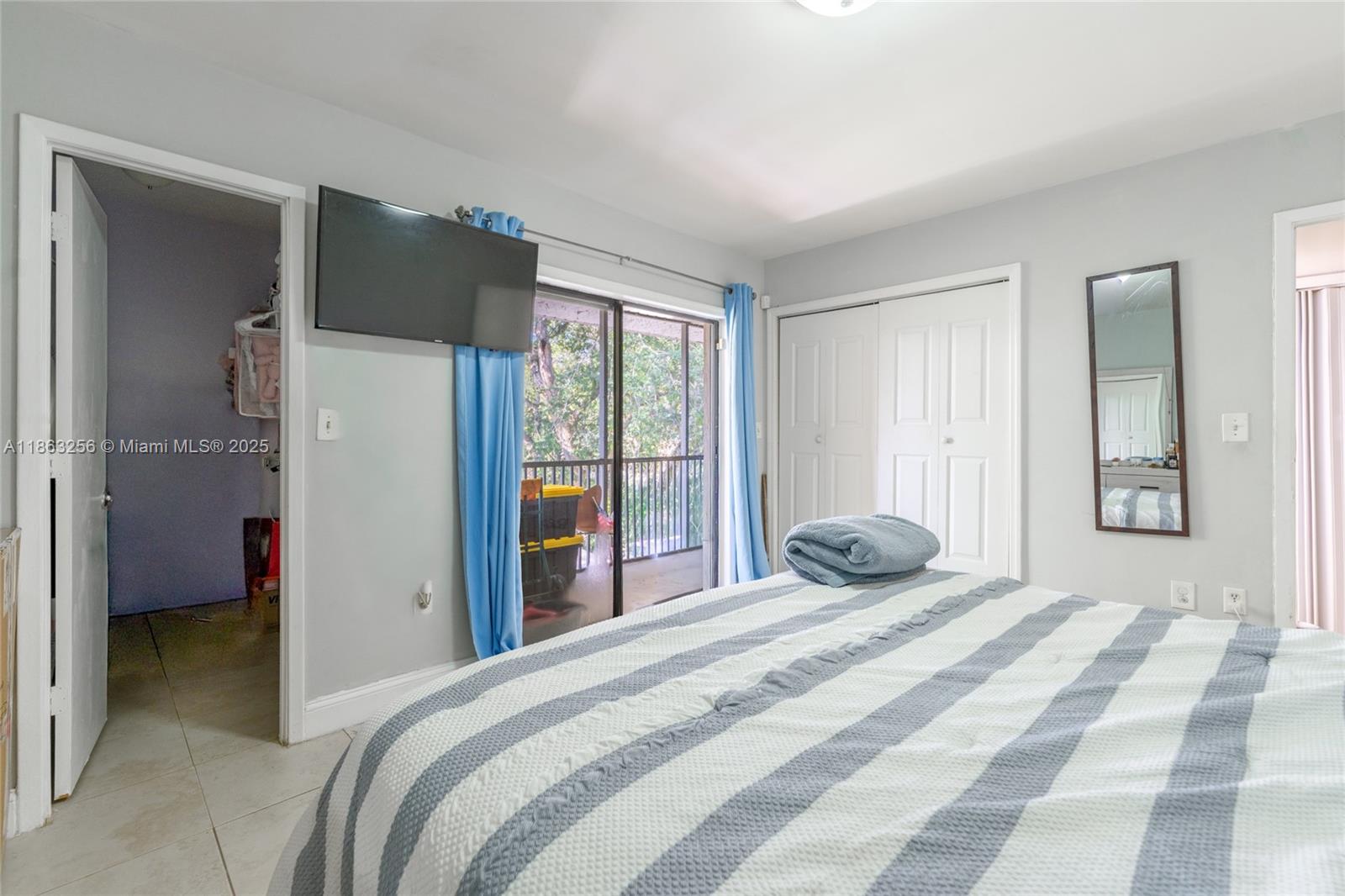 CUTLER CREEK VILLAGE COND - Residential