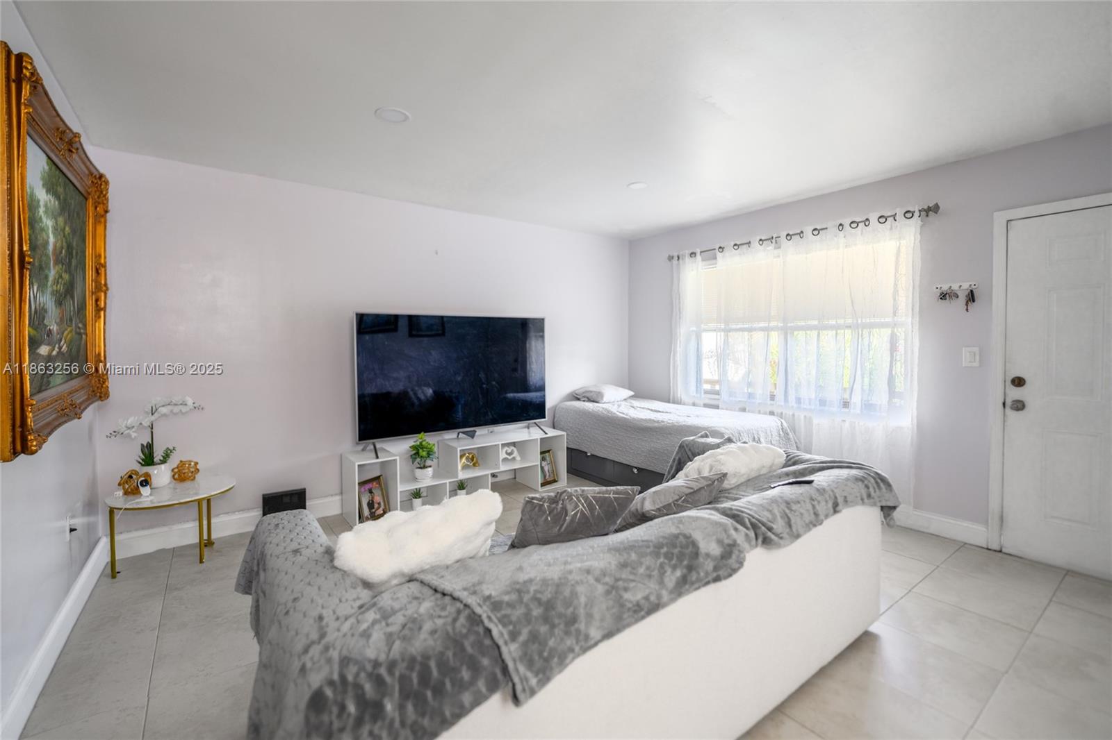 CUTLER CREEK VILLAGE COND - Residential