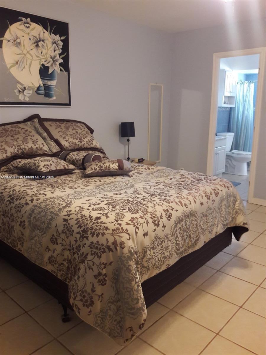 HAWAIIAN GARDENS - Residential