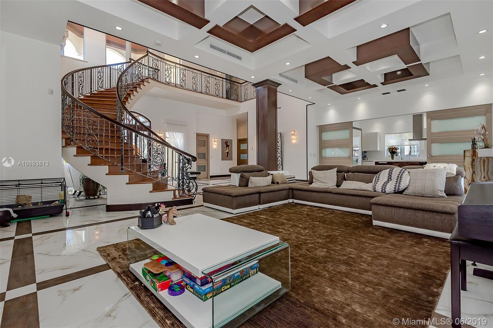 GOLDEN SHORES - Residential