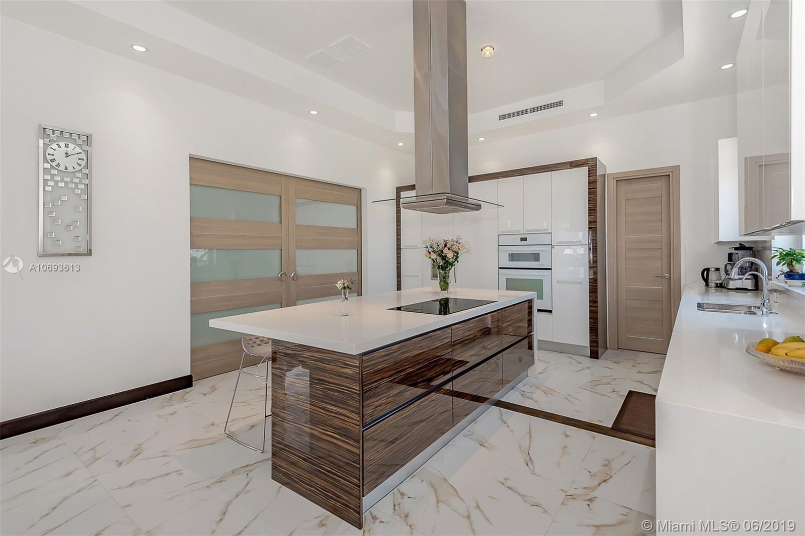 GOLDEN SHORES - Residential