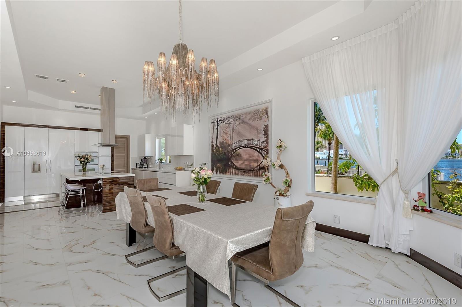 GOLDEN SHORES - Residential