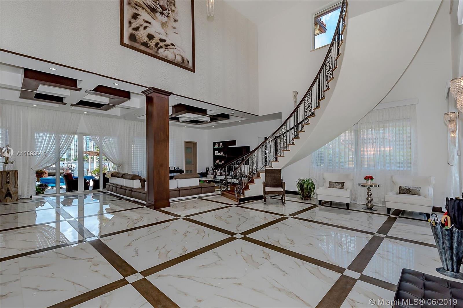 GOLDEN SHORES - Residential