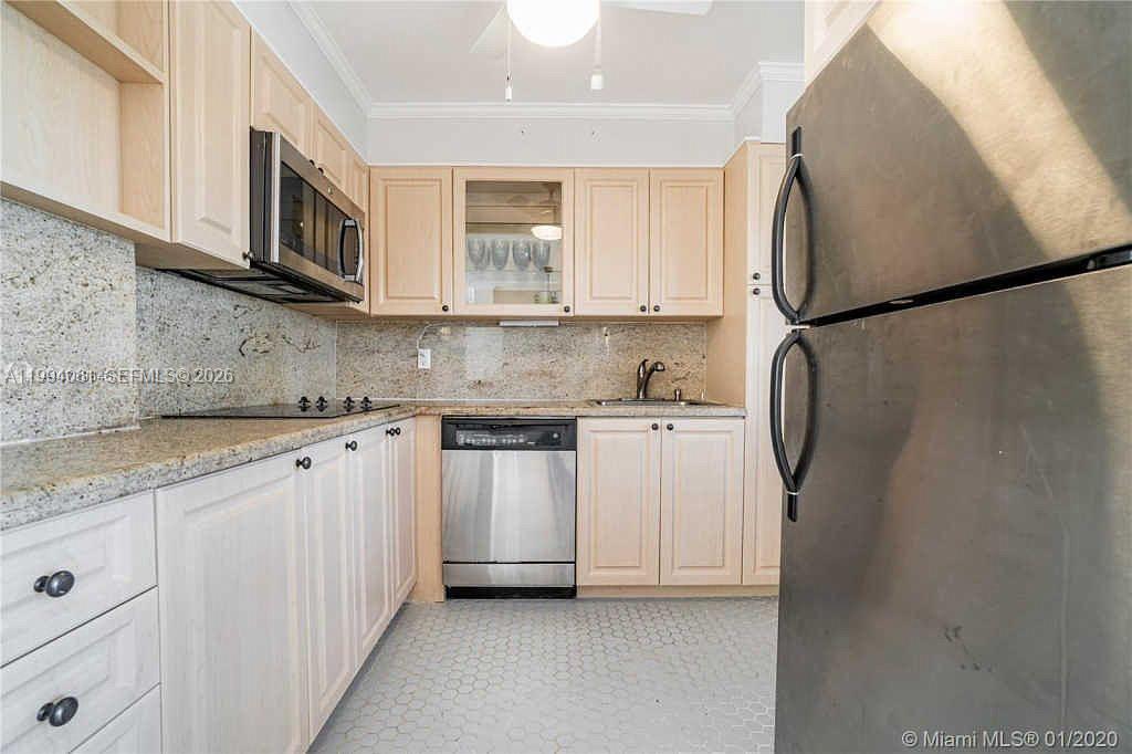 KINGS POINT IMPERIAL COND - Residential Lease