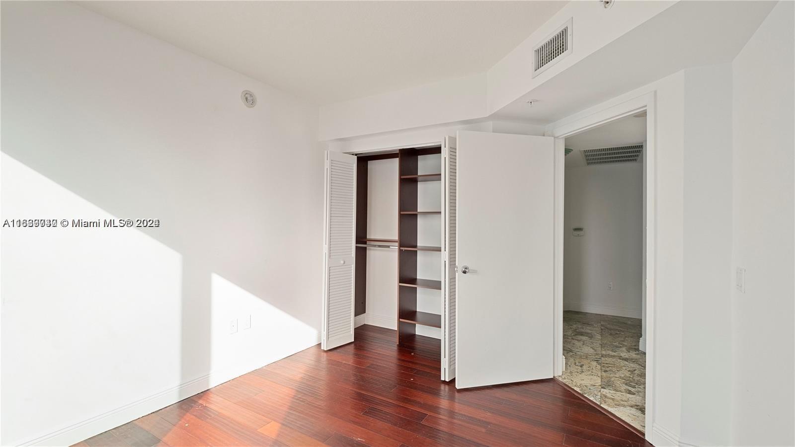 BRICKELL ON THE RIVER S T - Residential Lease
