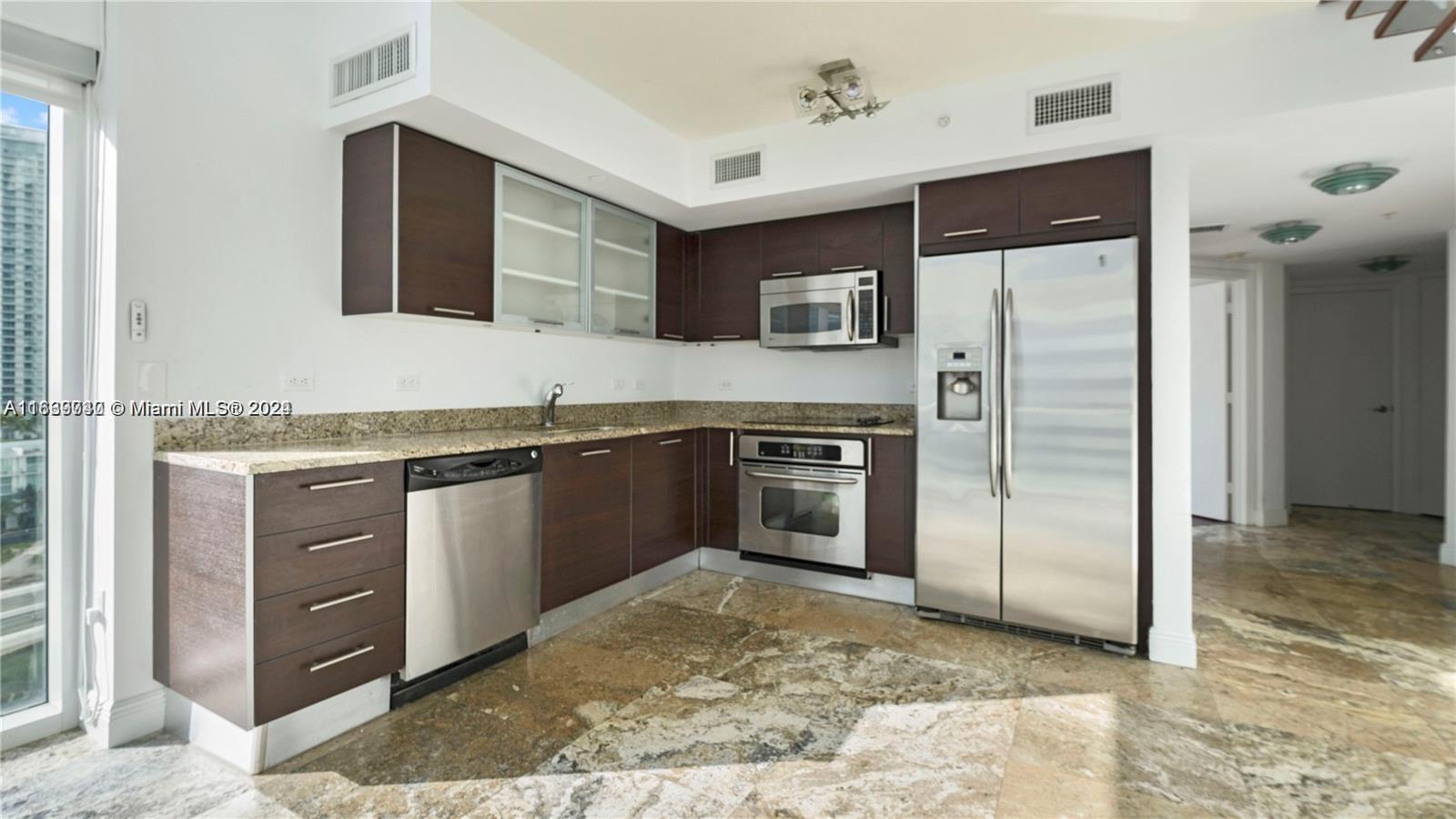 BRICKELL ON THE RIVER S T - Residential Lease