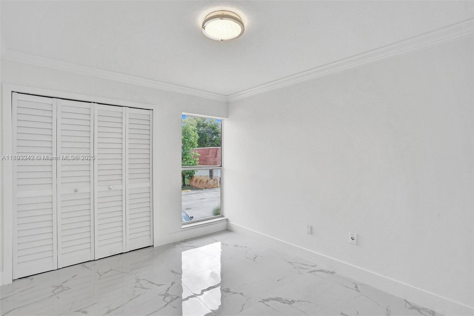 LAGUNA CONDO - Residential Lease