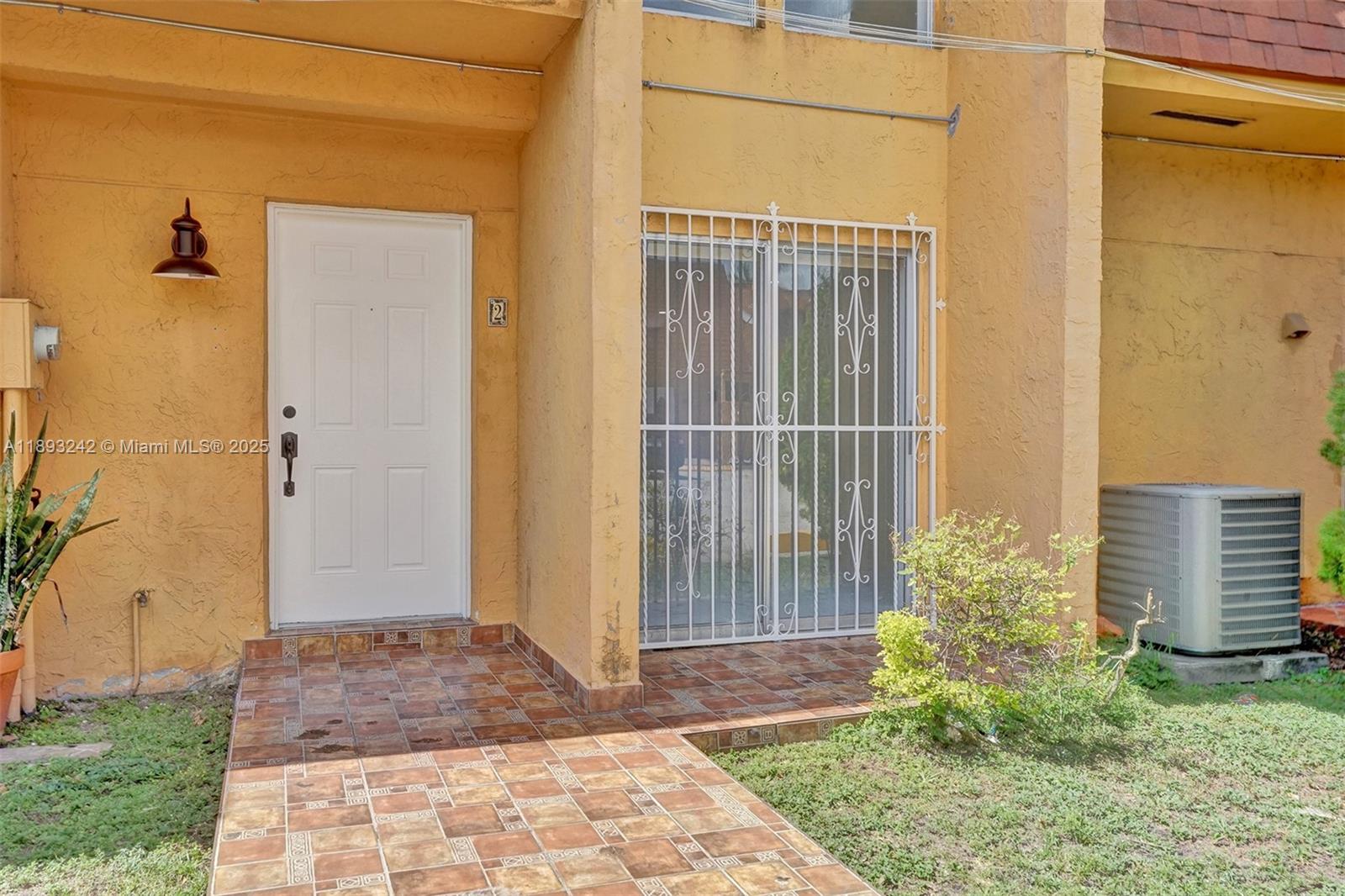 LAGUNA CONDO - Residential Lease